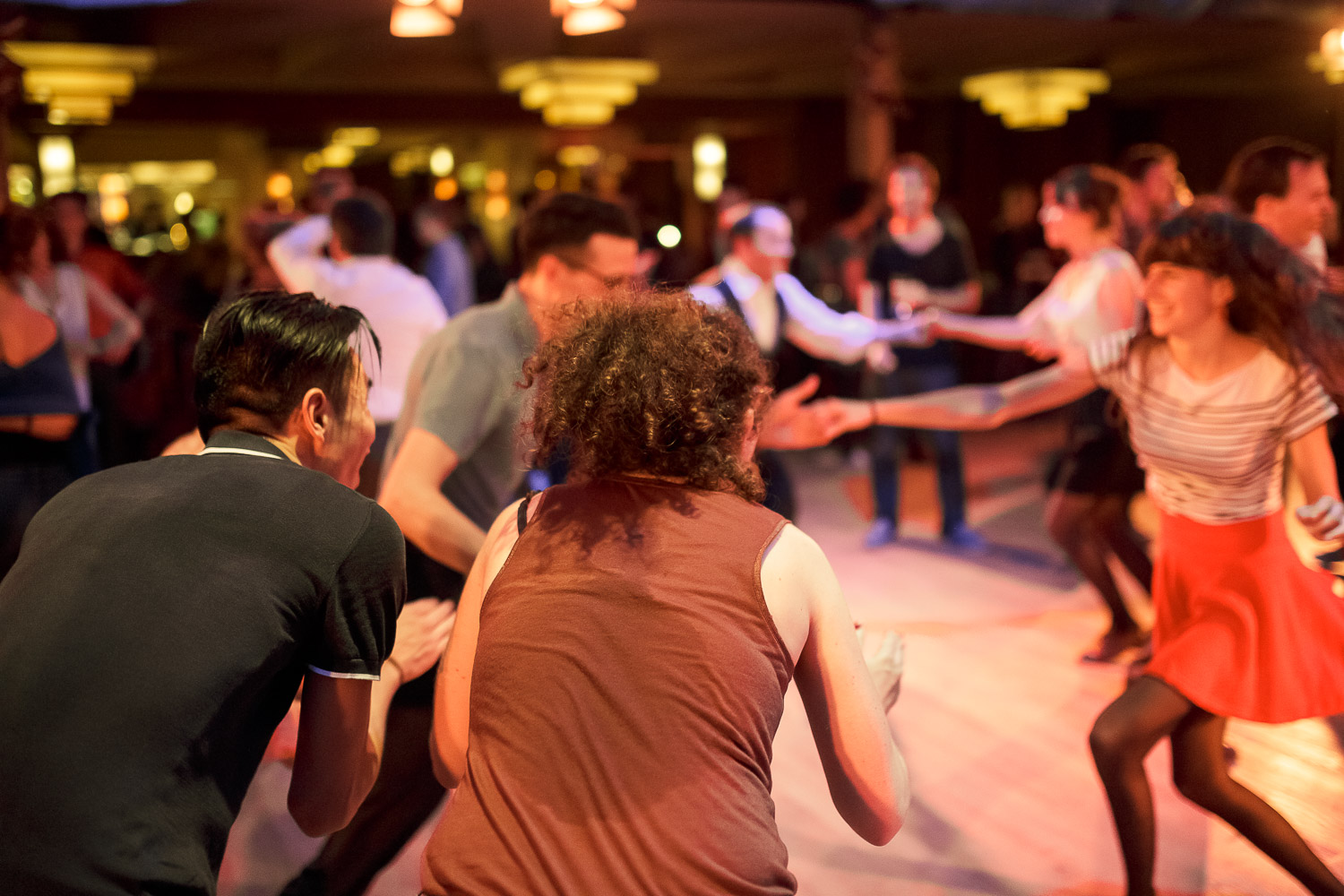  Bal Swing au Chalet du Lac avec Swing Deluxe                           ___________                                                                                       http://www.ebobrie.com/shake-that-swing-parties                           https: