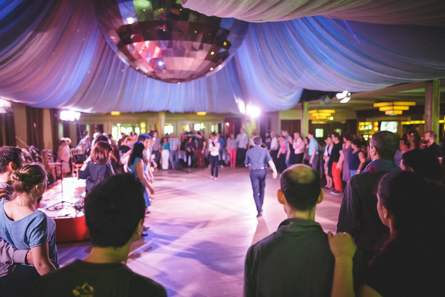 Bal Swing au Chalet du Lac avec Swing Deluxe. For Dancers Only: http://d.pr/1fEEY - http://www.ebobrie.com/chalet-du-lac-24052015