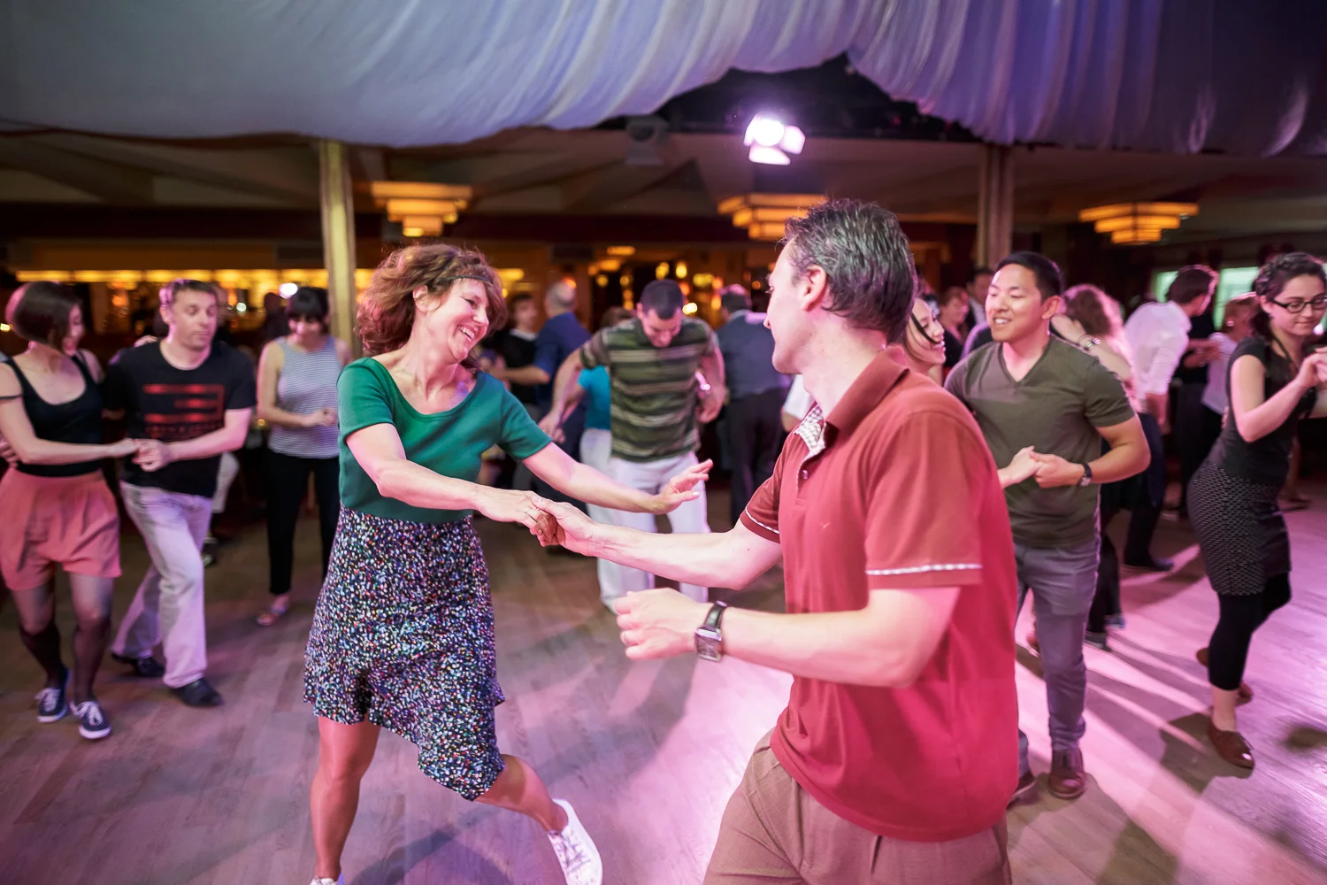 Bal Swing au Chalet du Lac avec Swing Deluxe. For Dancers Only: http://d.pr/1fEEY - http://www.ebobrie.com/chalet-du-lac-24052015