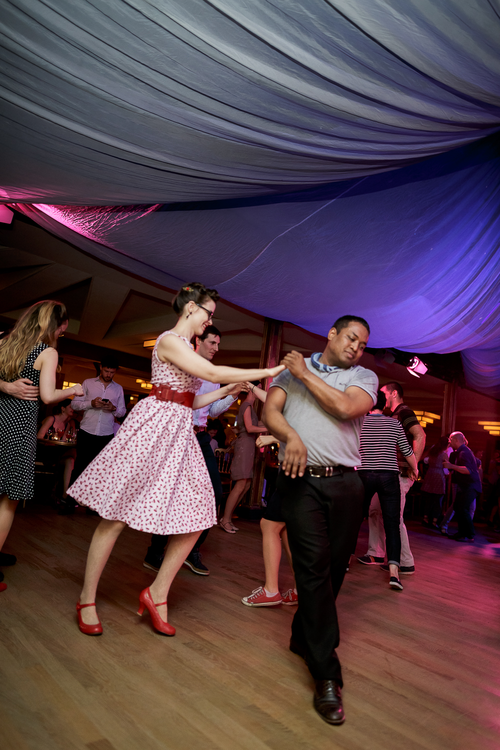  Bal Swing au Chalet du Lac avec Swing Deluxe. For Dancers Only: http://d.pr/1fEEY - http://www.ebobrie.com/chalet-du-lac-24052015 