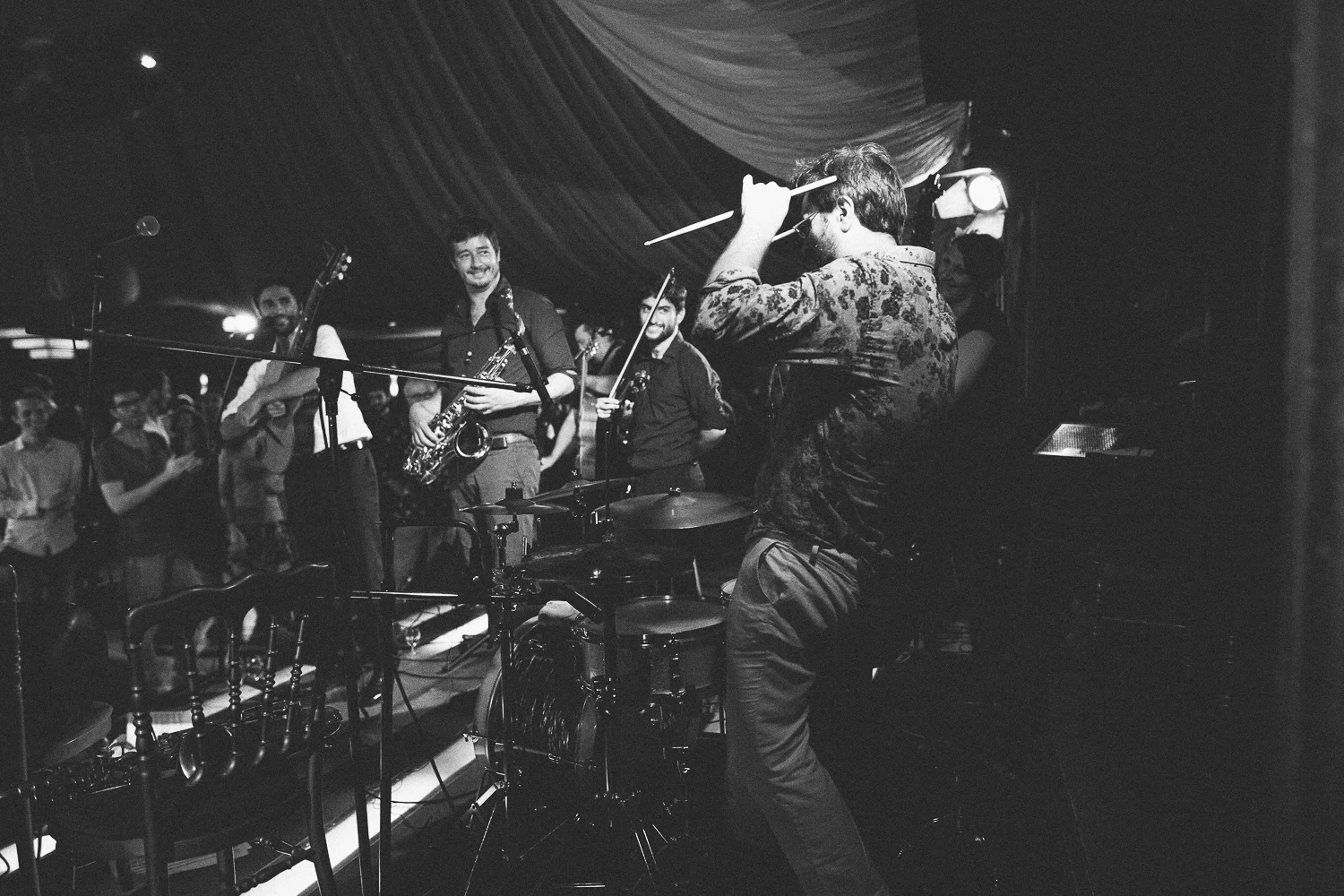 Bal Swing au Chalet du Lac avec Swing Deluxe. For Dancers Only: http://d.pr/1fEEY - http://www.ebobrie.com/chalet-du-lac-24052015