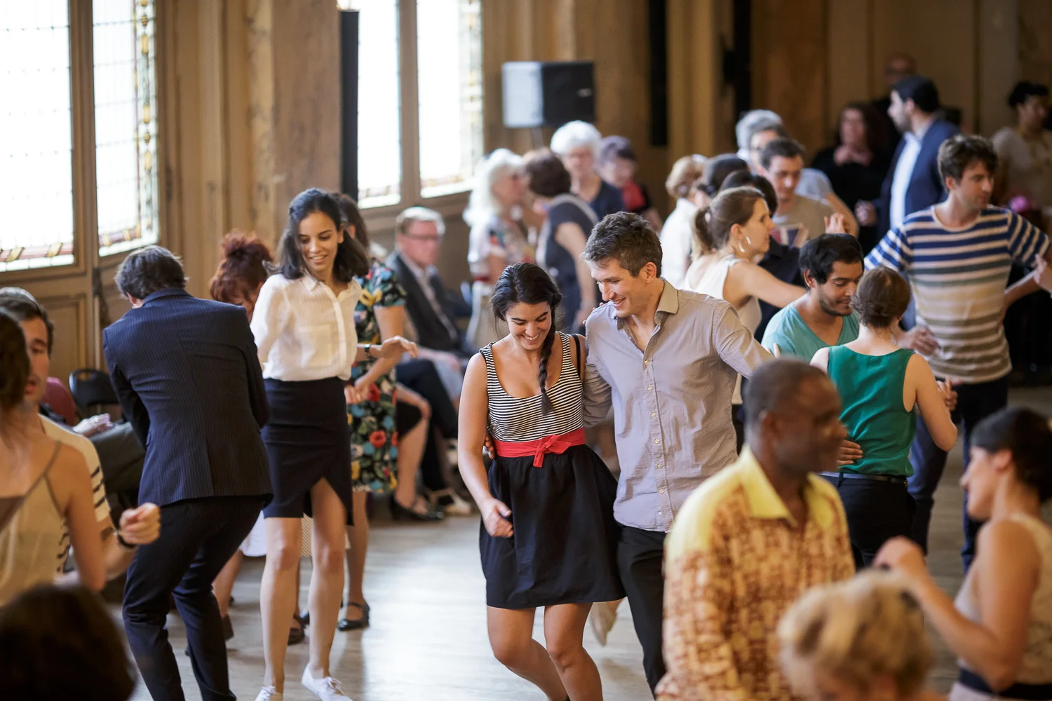 Bal Swing à la Mairie du 18ème arrondissement, avec Shake That Swing et Swing Deluxe. Crédit Photo: For Dancers Only (http://d.pr/1fEEY) - http://www.ebobrie.com/bal-swing-la-mairie-du-18me/