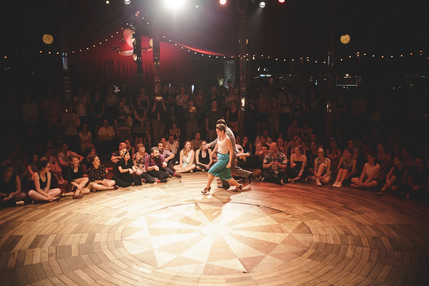 Festival Swingin Paris 2015, avec Brotherswing. Vendredi soir au Cabaret Sauvage. Crédit Photo: For Dancers Only (http://d.pr/1fEEY) - http://www.ebobrie.com/swingin-paris-2015/