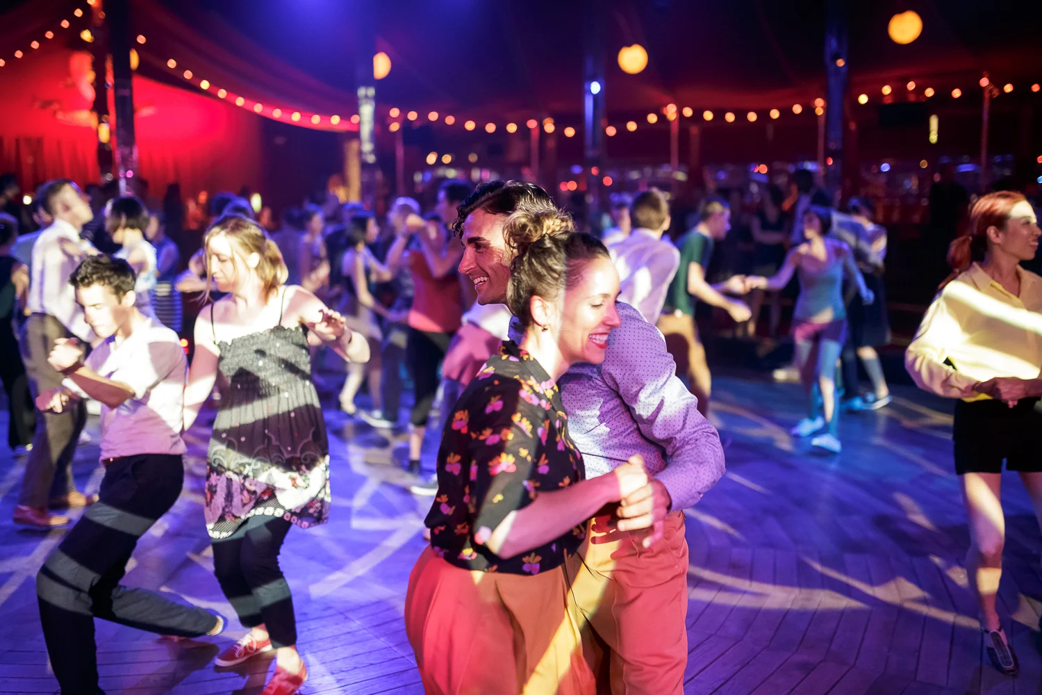 Festival Swingin Paris 2015, avec Brotherswing. Vendredi soir au Cabaret Sauvage. Crédit Photo: For Dancers Only (http://d.pr/1fEEY) - http://www.ebobrie.com/swingin-paris-2015/
