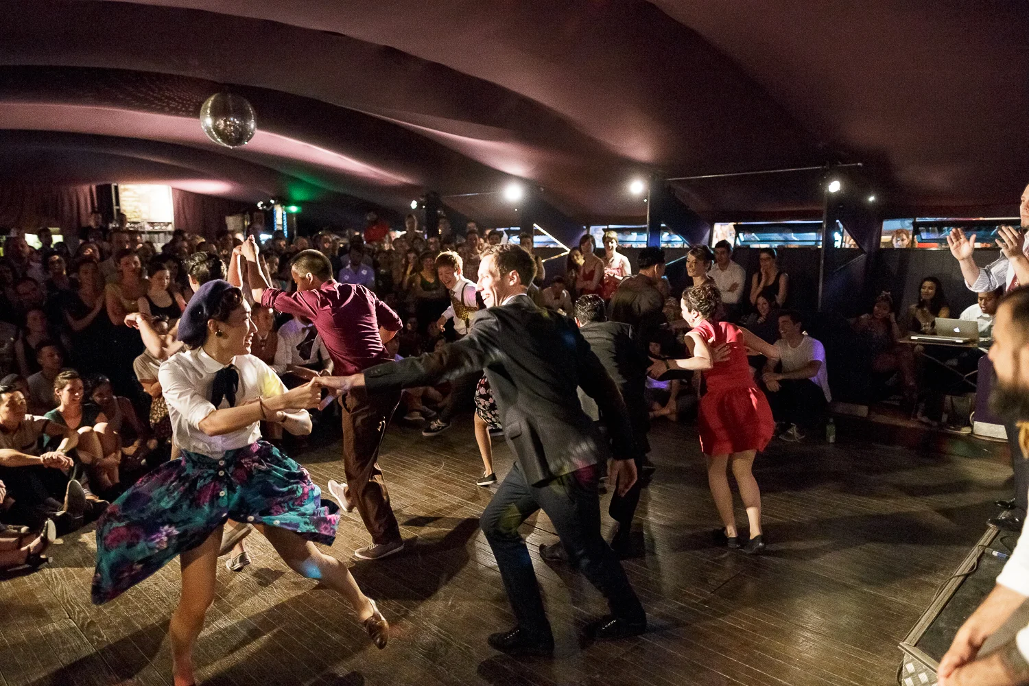 Festival Swingin Paris 2015, avec Brotherswing. Samedi soir au Cirque Electrique. Crédit Photo: For Dancers Only (http://d.pr/1fEEY) - http://www.ebobrie.com/swingin-paris-2015/