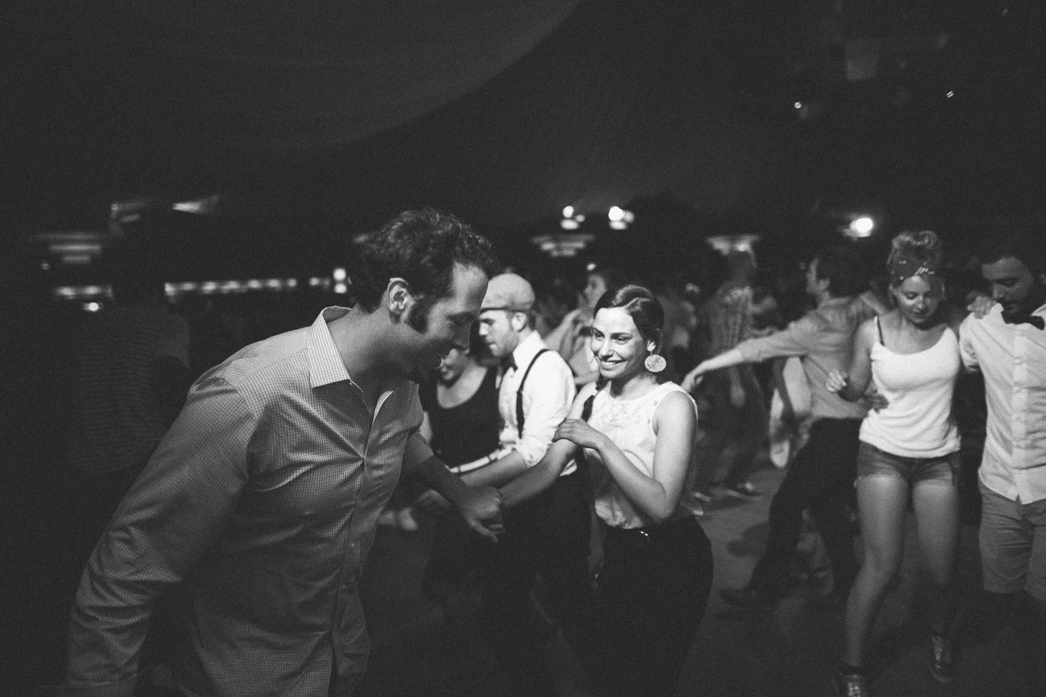 Bal Swing au Chalet du Lac avec Swing Deluxe. For Dancers Only: http://d.pr/1fEEY - http://www.ebobrie.com/chalet-du-lac-05072015