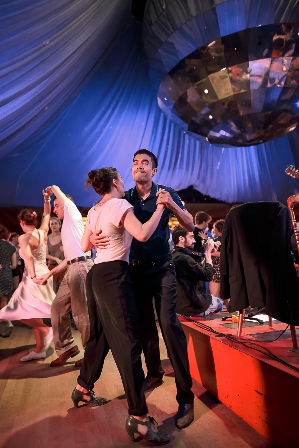 Bal Swing au Chalet du Lac avec Swing Deluxe. For Dancers Only: http://d.pr/1fEEY - http://www.ebobrie.com/chalet-du-lac-05072015