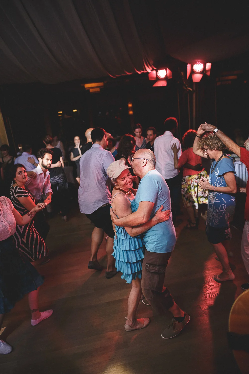 Bal Swing au Chalet du Lac avec Swing Deluxe. For Dancers Only: http://d.pr/1fEEY - http://www.ebobrie.com/chalet-du-lac-05072015