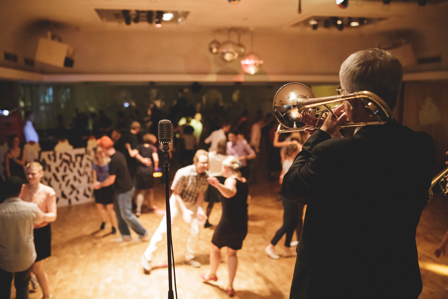  Lindy Cake in Freiburg - Photo Credit: For Dancers Only (http://d.pr/1fEEY) - http://www.ebobrie.com/lindy-cake-2015 