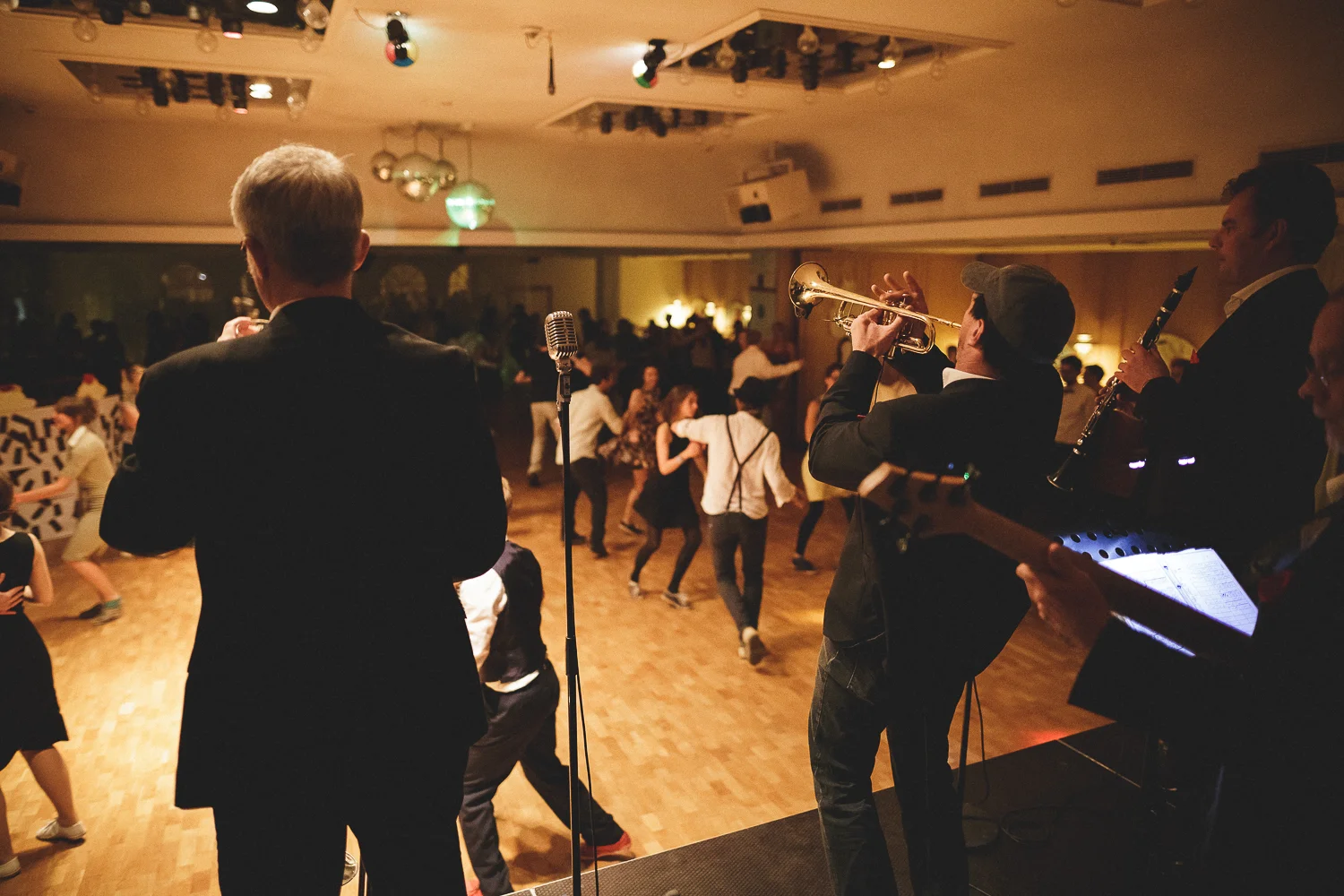 Lindy Cake in Freiburg - Photo Credit: For Dancers Only (http://d.pr/1fEEY) - http://www.ebobrie.com/lindy-cake-2015