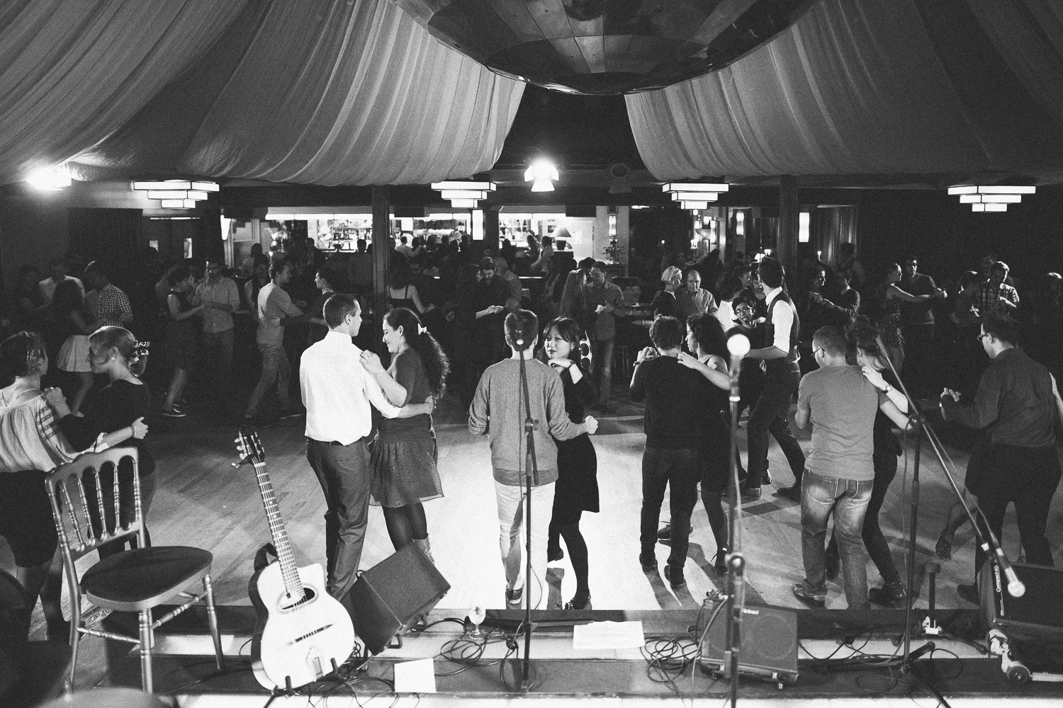 Bal Swing au Chalet du Lac avec Swing Deluxe. For Dancers Only: http://d.pr/1fEEY - http://www.ebobrie.com/wonder-follow-weekend-2015