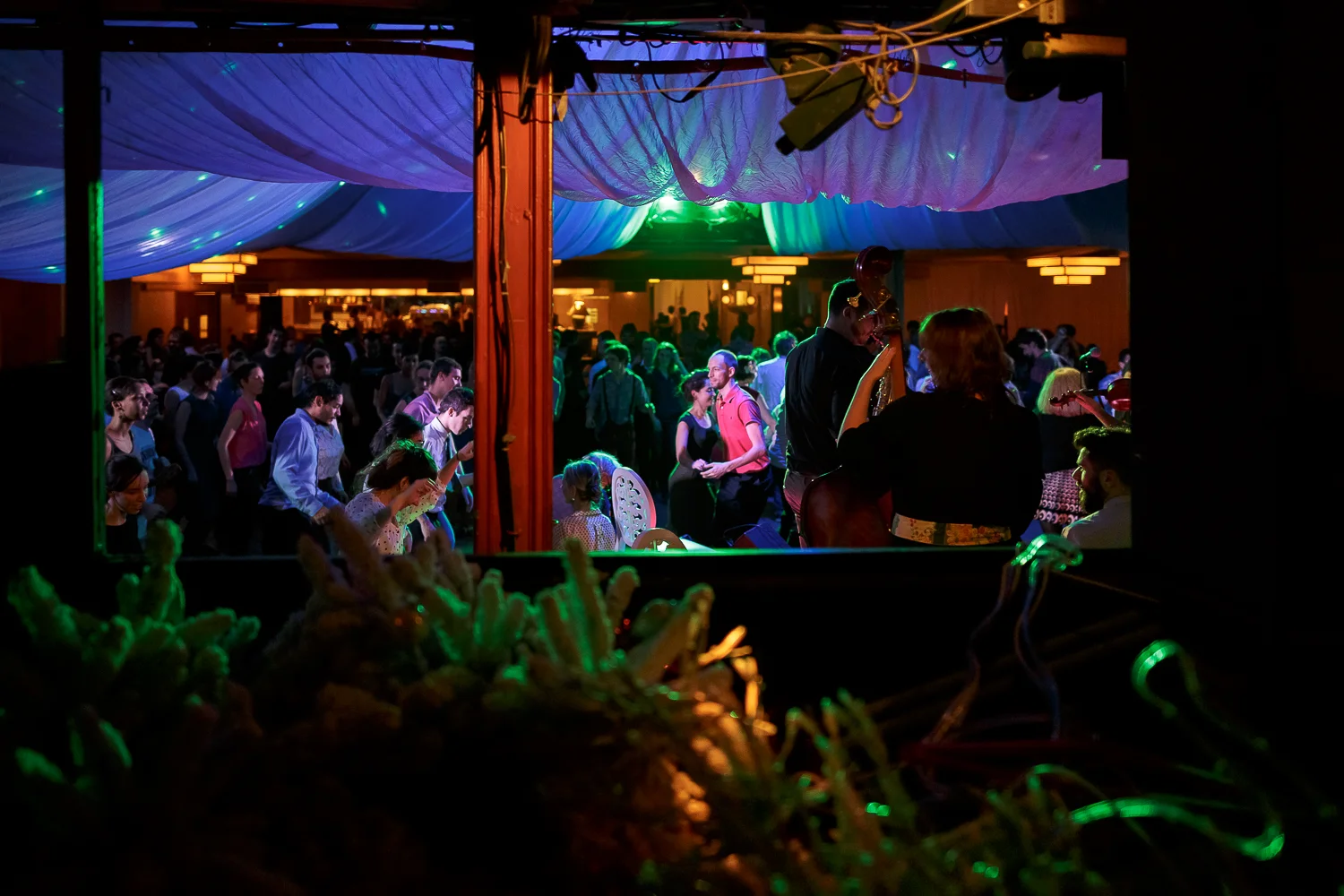Bal Swing au Chalet du Lac avec Swing Deluxe. Crédit Photo: http://www.ebobrie.com/chalet-du-lac-17012016 - https://www.facebook.com/photosForDancersOnly
