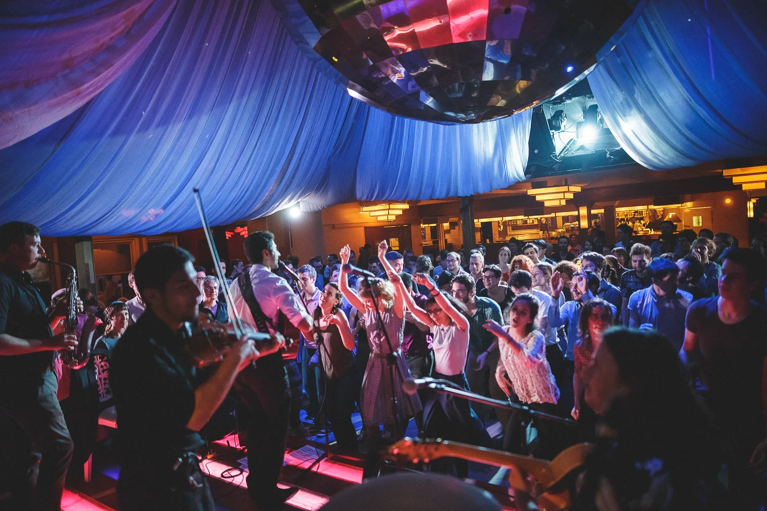 Bal Swing au Chalet du Lac avec Swing Deluxe. Crédit Photo: http://www.ebobrie.com/chalet-du-lac-17012016 - https://www.facebook.com/photosForDancersOnly