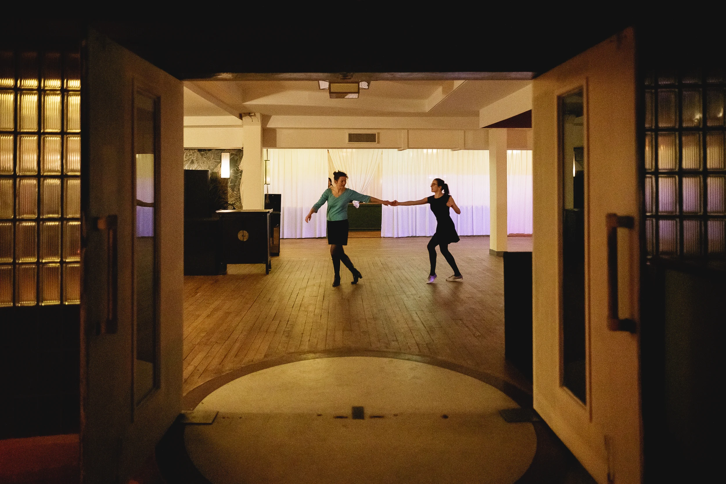 Bal Swing au Chalet du Lac avec Swing Deluxe. Crédit photo: For Dancers Only: http://www.ebobrie.com/chalet-20-03-2016