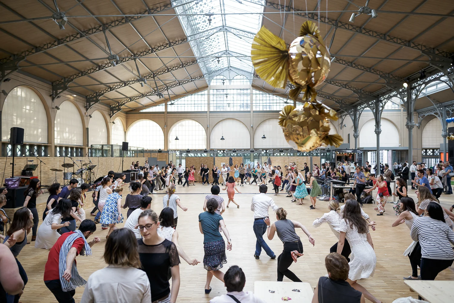 Bal Swing au Carreau du Temple - Photo Credit: For Dancers Only (http://d.pr/1fEEY)
