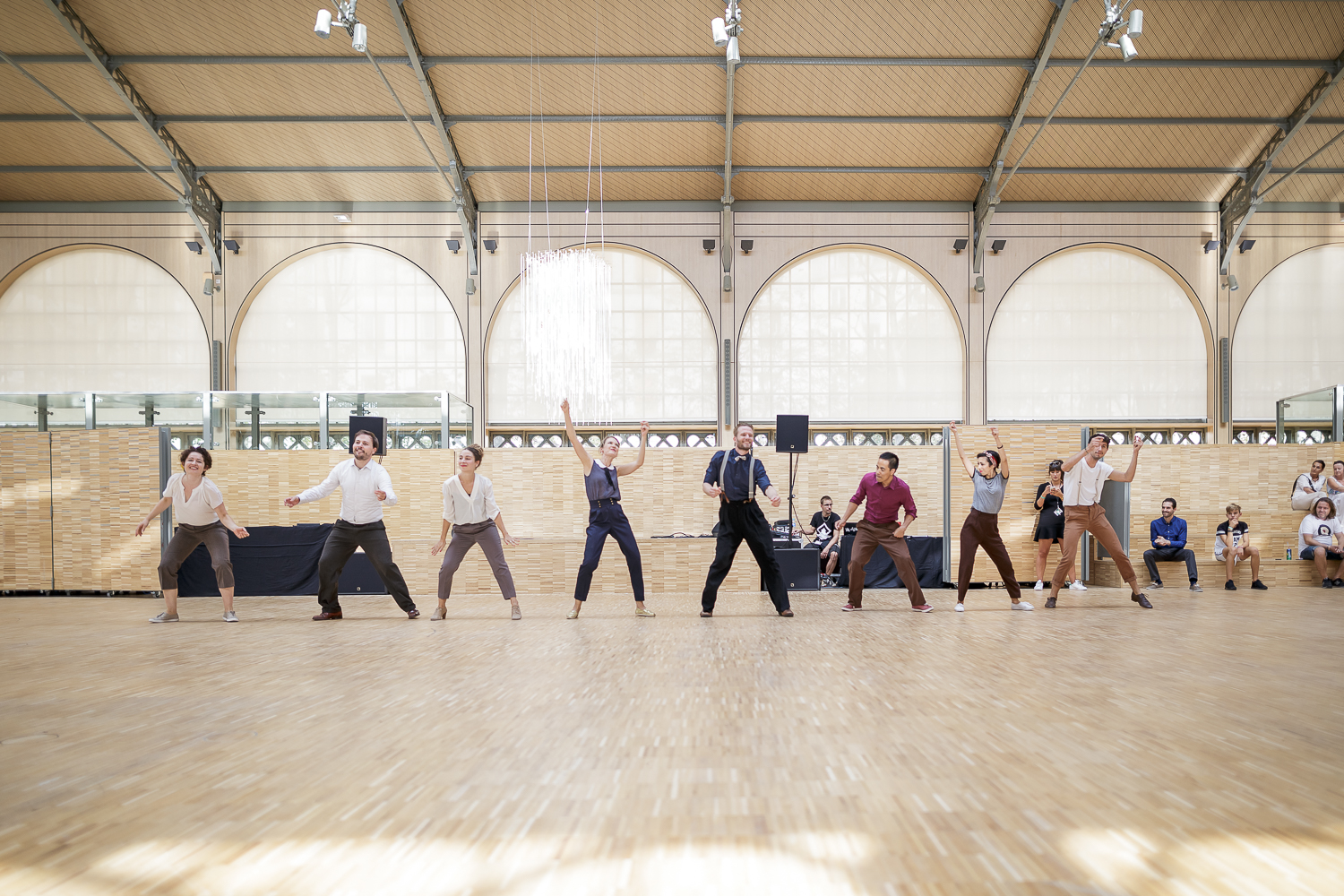  Shake That Swing au Carreau du Temple pour le Forum des associations. http://www.ebobrie.com/shake-that-swing-au-carreau-du-temple-10092016 