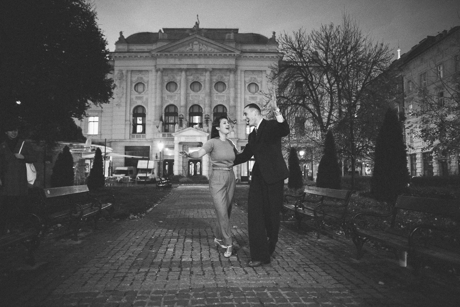 Hélène & Benoit - Lindy Hop teachers in Nantes (https://www.facebook.com/Miss-Swing-Friends-199335680084858). Album: www.ebobrie.com/dancers-helene-benoit