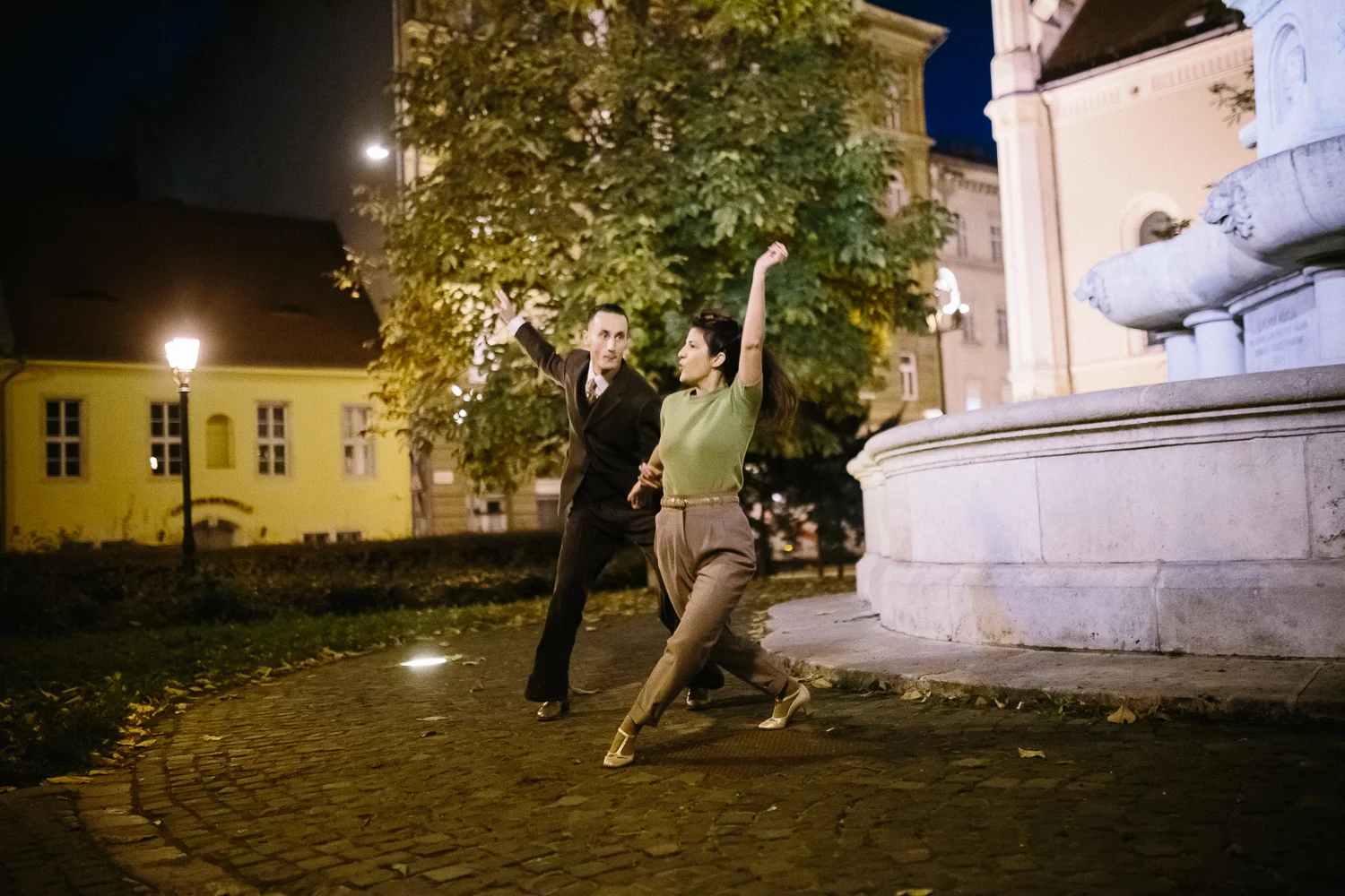 Hélène & Benoit - Lindy Hop teachers in Nantes (https://www.facebook.com/Miss-Swing-Friends-199335680084858). Album: www.ebobrie.com/dancers-helene-benoit