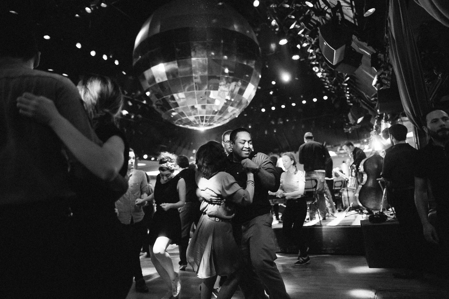 Bal Swing au Chalet du Lac avec Swing Deluxe. Photo: For Dancers Only - http://www.ebobrie.com/chalet-du-lac-22012017