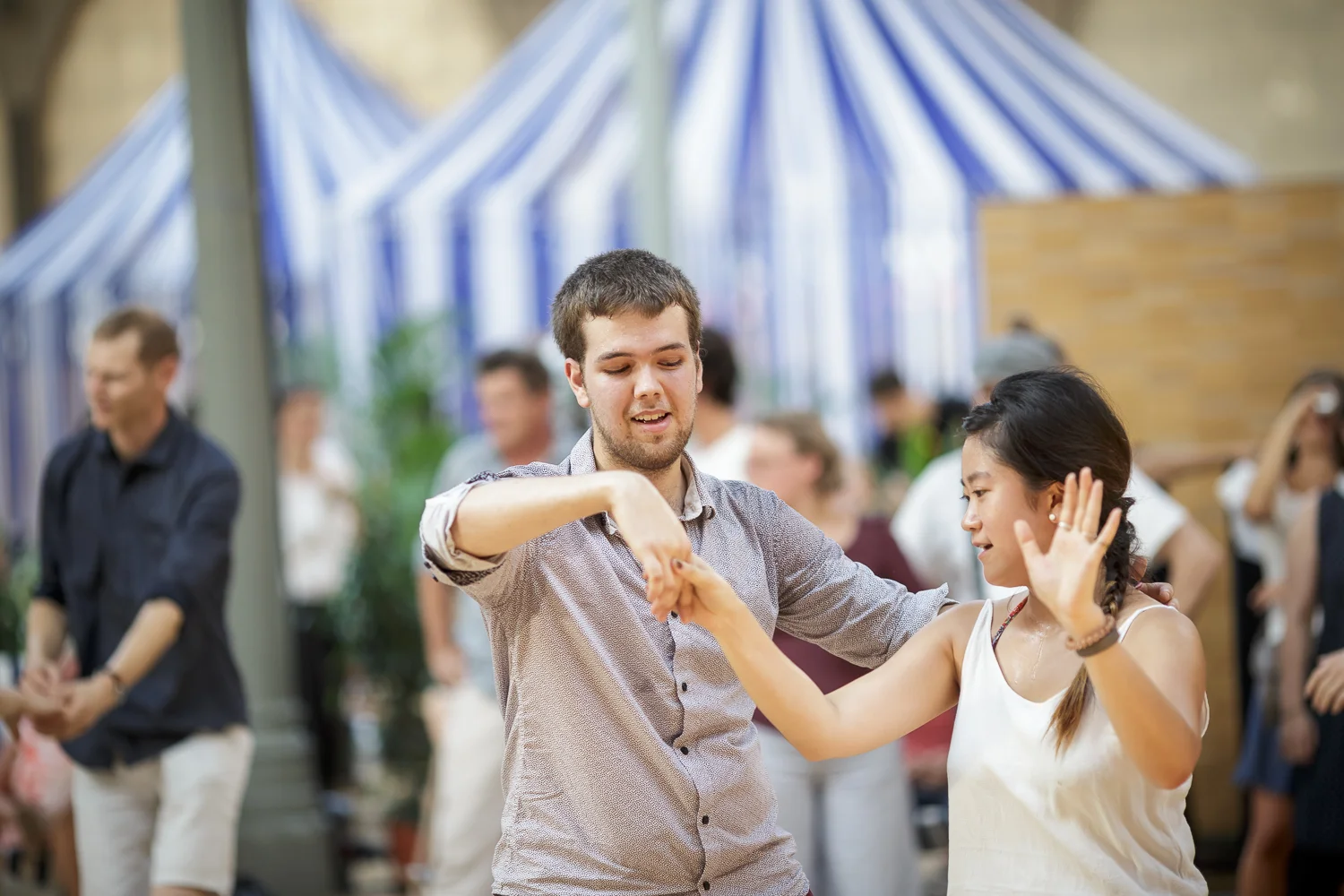 Bal Swing au Carreau du Temple. Galerie web: www.ebobrie.com/carreau-du-temple-08072017