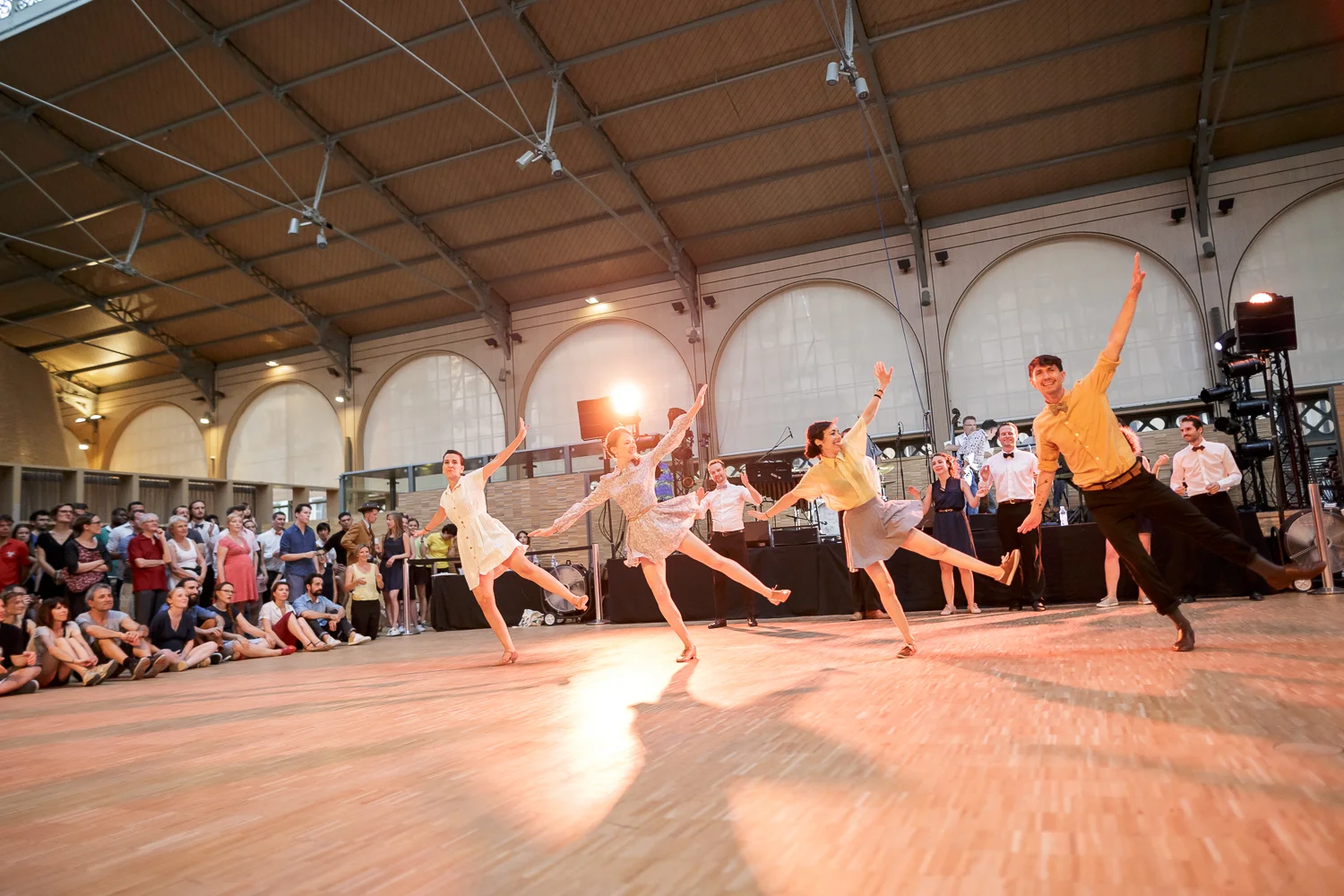 Bal Swing au Carreau du Temple. Galerie web: www.ebobrie.com/carreau-du-temple-08072017