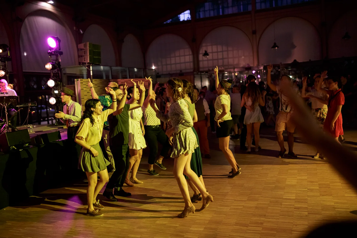 Bal Swing au Carreau du Temple. Galerie web: www.ebobrie.com/carreau-du-temple-08072017