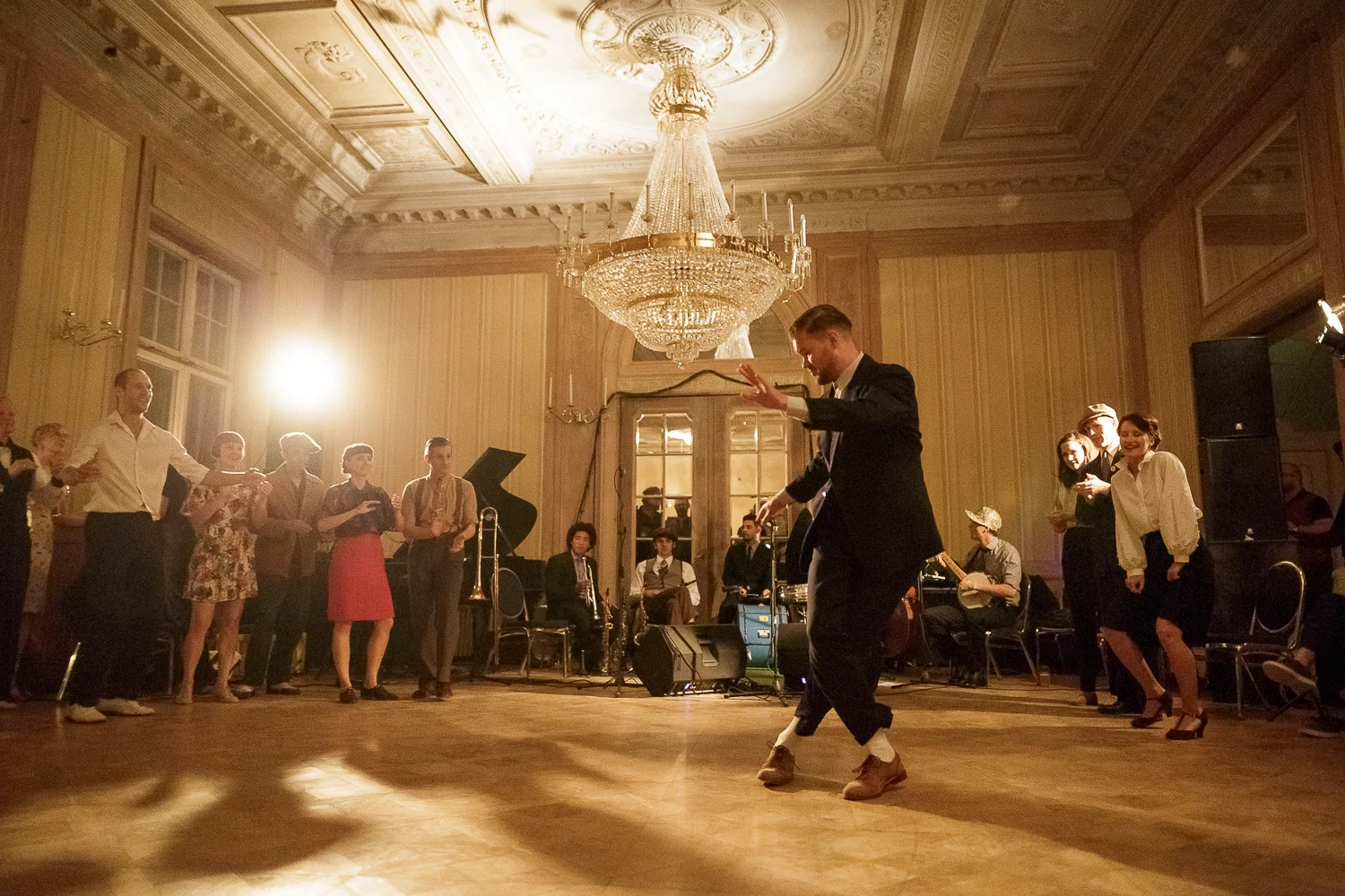 Swing Castle Camp 2017. Photo: For Dancers Only (www.ebobrie.com/swing-castle-camp-2017).