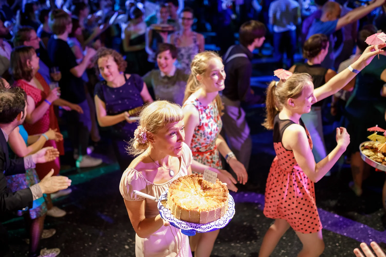 Lindy Cake 2017 - Photo Credit: For Dancers Only (http://d.pr/1fEEY) - http://www.ebobrie.com/lindy-cake-2017