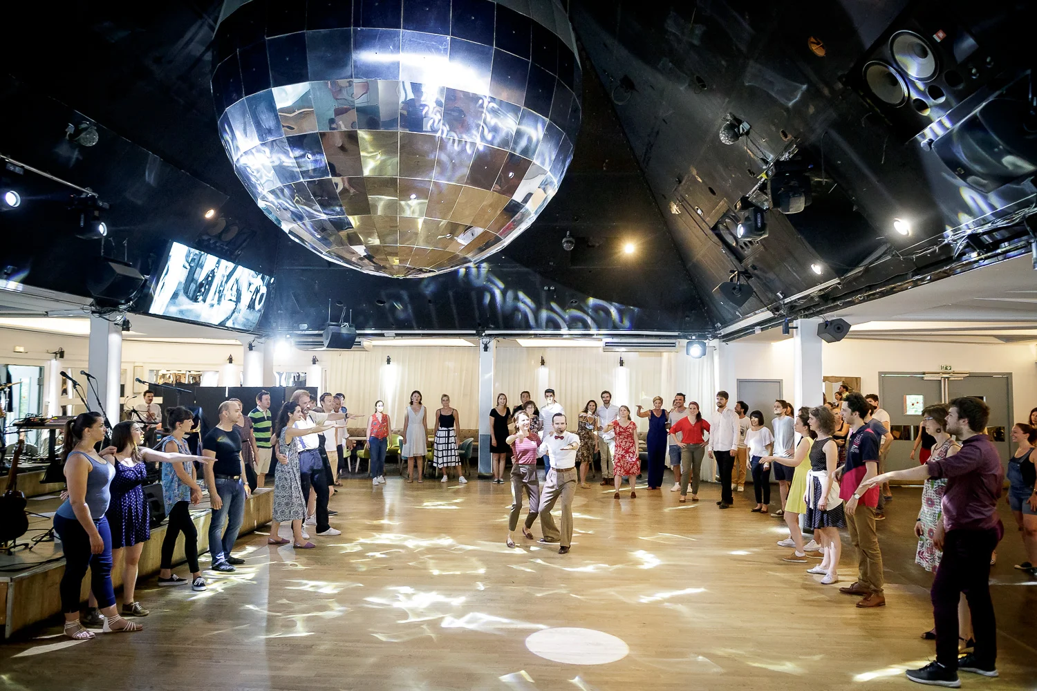 Bal Swing au Chalet du Lac avec Swing Deluxe. Photo: For Dancers Only - http://www.ebobrie.com/chalet-du-lac-27052018