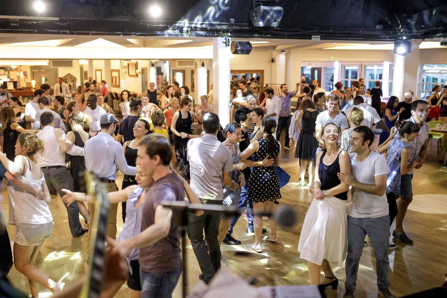 Bal Swing au Chalet du Lac avec Swing Deluxe. Photo: For Dancers Only - http://www.ebobrie.com/chalet-du-lac-27052018