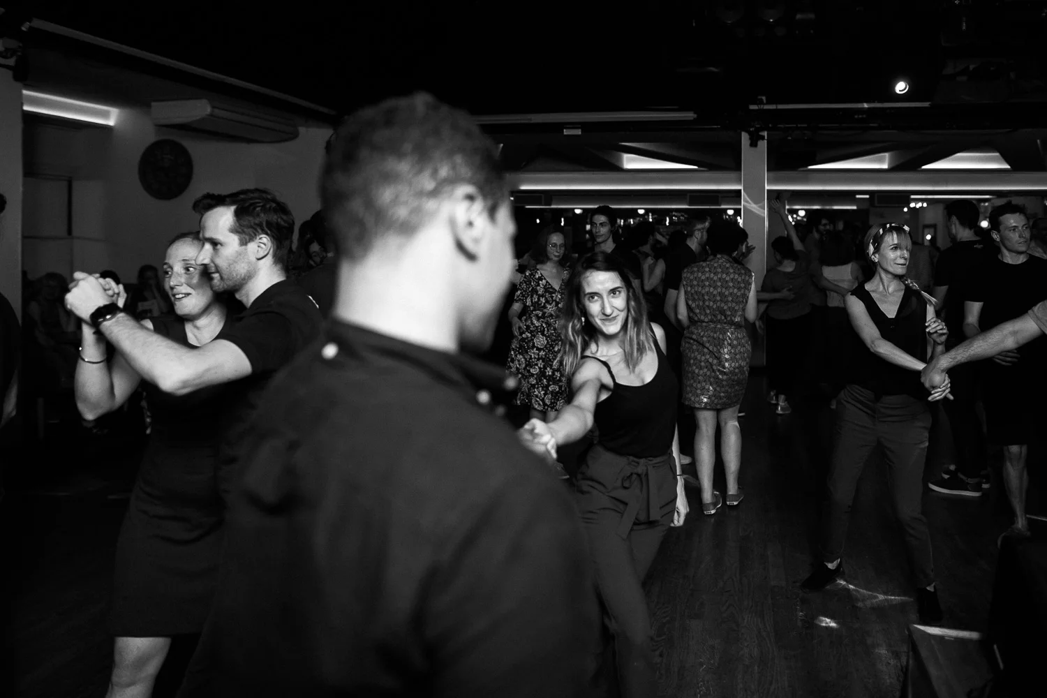 Bal Swing au Chalet du Lac avec Swing Deluxe. Photo: www.fb.me/photosForDancersOnly - http://www.ebobrie.com/chalet-du-lac-24062018