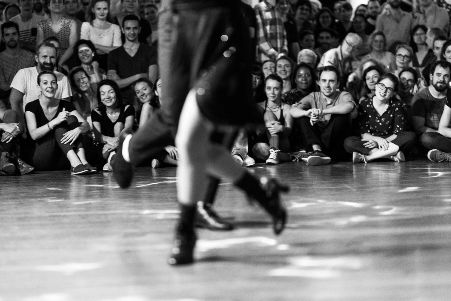 Bal de clôture du festival Wonder Follow 2018 (www.wonderfollow.shakethatswing.com) au Chalet du Lac avec Swing Deluxe.
Photo: www.fb.me/photosForDancersOnly - http://www.ebobrie.com/chalet-du-lac-edition-wonder-follow
