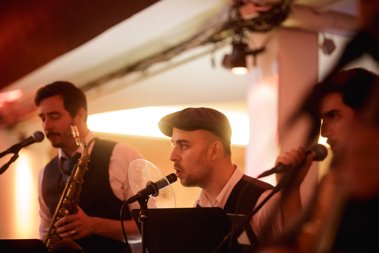 Bal Swing au Chalet du Lac avec Swing Deluxe. Photo: www.fb.me/photosForDancersOnly - http://www.ebobrie.com//chalet-du-lac-16122018