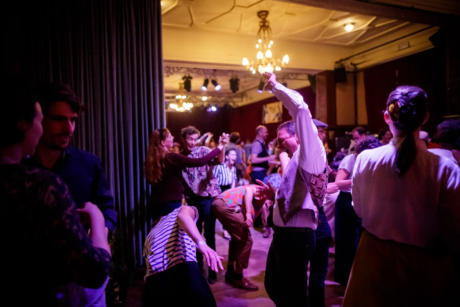 Upside Down 2018: https://www.upsidedownghent.be. Photo: www.fb.me/photosForDancersOnly - http://www.ebobrie.com/upside-down-2018