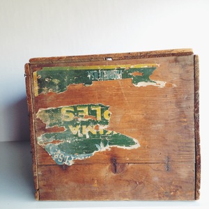 Vintage+wood+box.jpeg