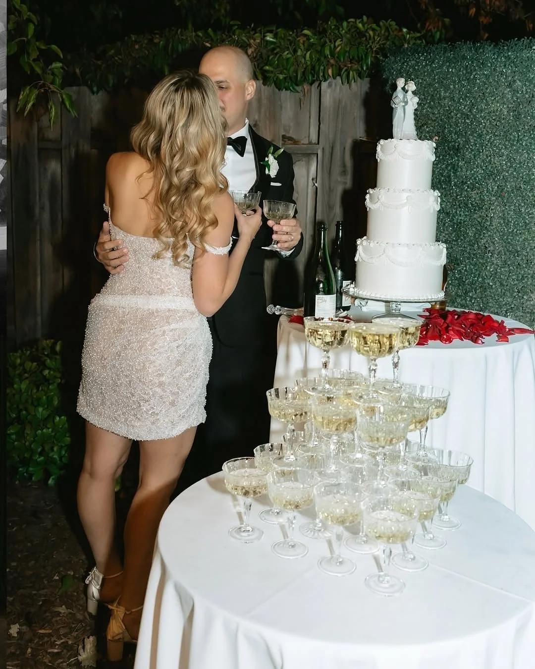Classy, bubbly, and built for moments worth toasting!🍾 Obsessing over all the details from this stunning wedding day in Santa Ynez for Madison and Brandon!

Photo: @mayaloraphoto 
Venue: @thegenevievehotel 
Planning/coordination: @kbeventssb 
Floral