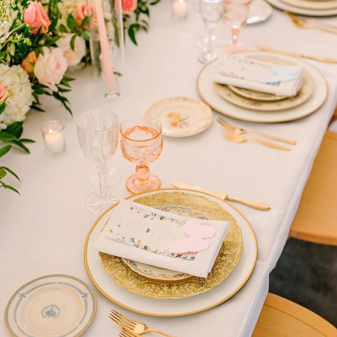 ✨ Floral vintage china, gold details, and blooms for days ✨ Because sometimes the table deserves to dress up as much as you do. 🌸

Planning &mdash; @whitesagewedding 
Catering &mdash; @fieldtotableevents 
Dessert &mdash; Solvang Bakery 
Florals &mda