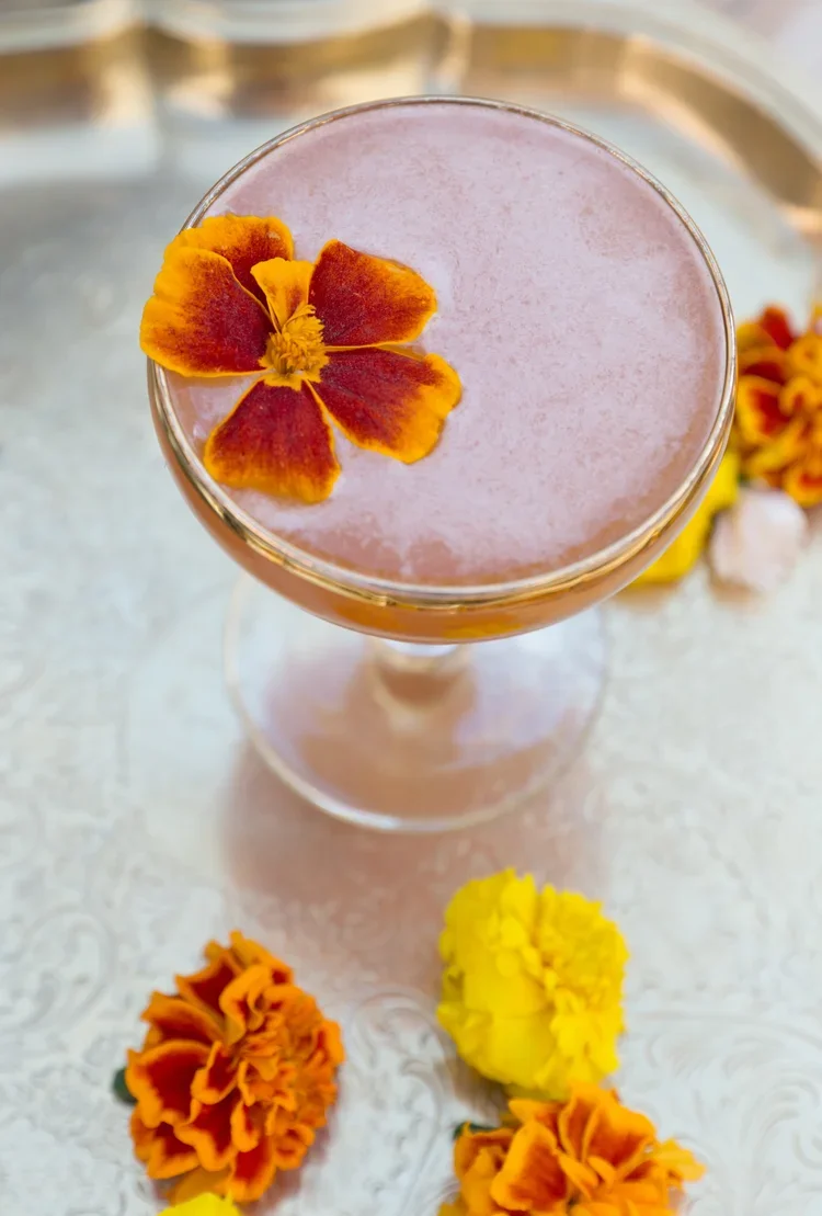 gold-rimmed-vintage-coupe-rental-santa-barbara.