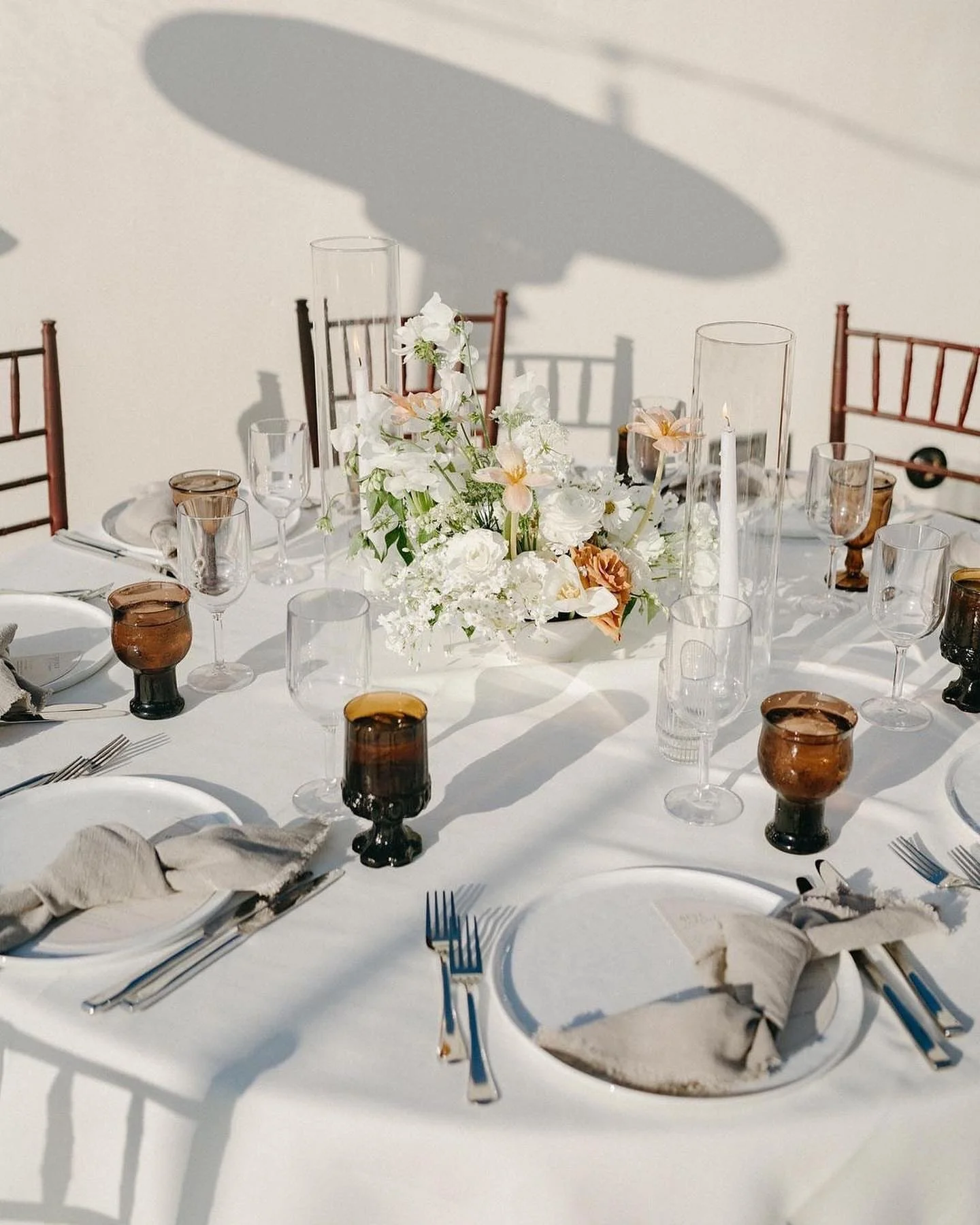 For the girls who love it minimal but never boring ✨

Soft neutrals, golden hour, and a table that does the talking. Proof that understated can still feel unforgettable&mdash;just layers of texture, warm glass, and a little glow.

Photos: @zoeisabelp