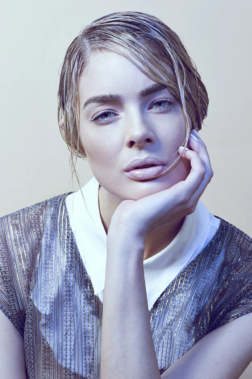 Lucy_WetHair_10.jpg