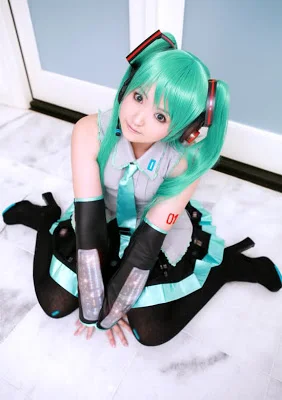 Cosplay Girl Of The Week #57 (Vocaloid Miku)