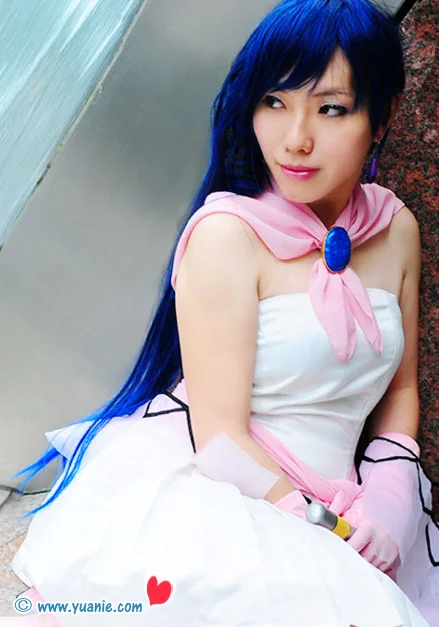 Cosplay Girl Of The Week #50 (Lynn Minmei)