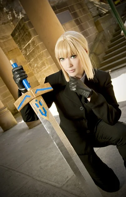 Cosplay Girl Of The Week #74 (Saber)