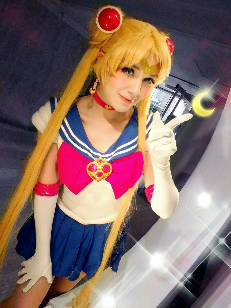 Cosplay Girl of the Week (Sailor Moon) #111