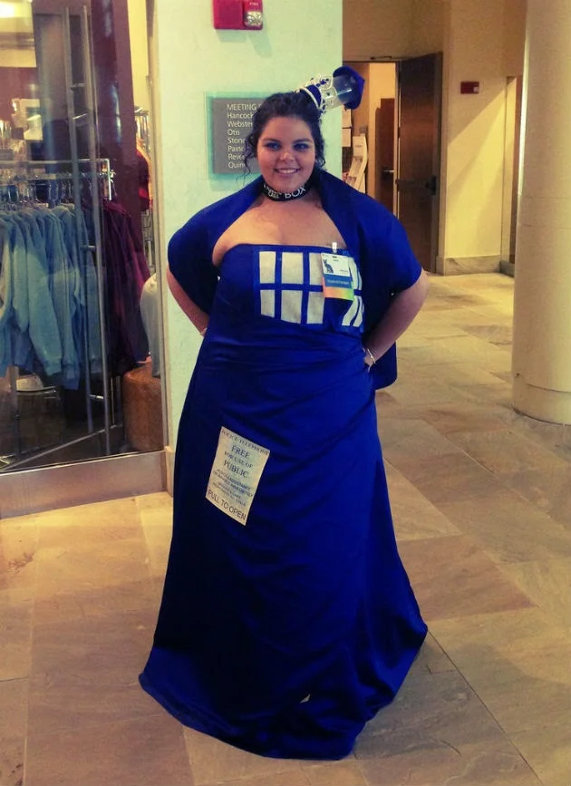 Cosplay Girl of the Week (Lady Tardis) #112