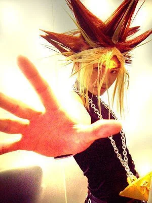Cosplay Boy Of The Week #42 (Yugi)