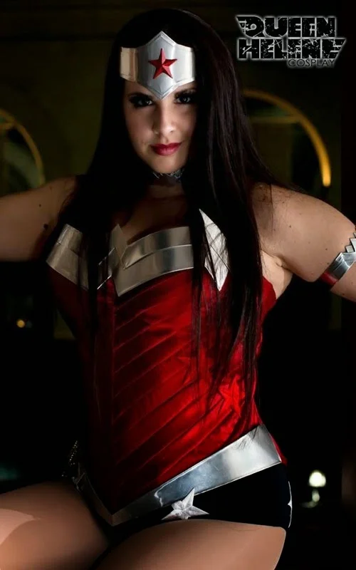 Cosplayer Spotlight: Queen Helene
