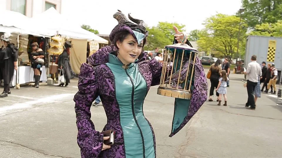 Cosplay Girl of The Week #122 (Steampunk Maleficent)