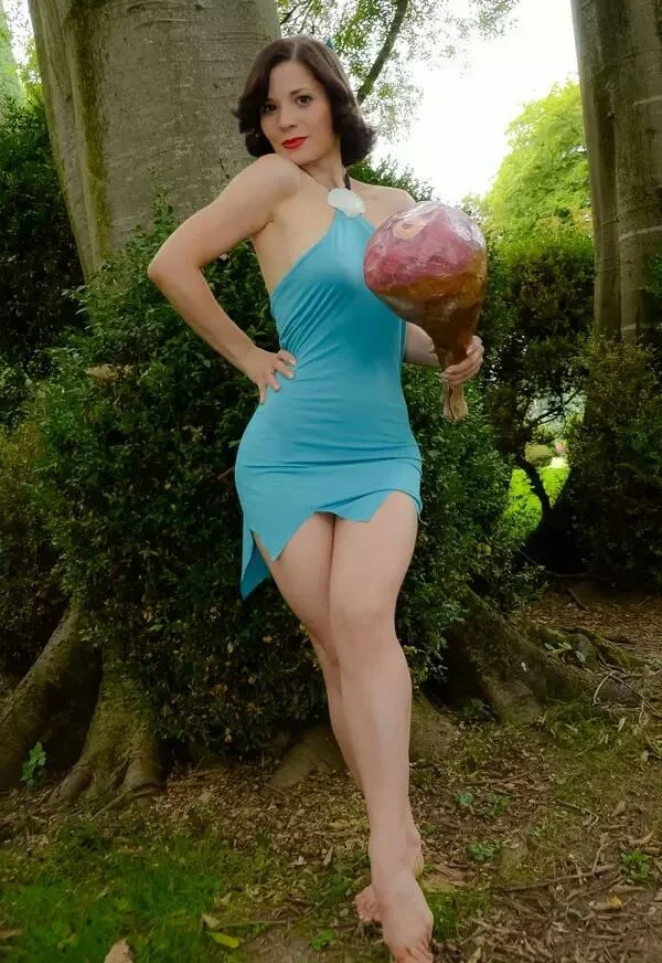Cosplay Girl of The Week #126 (Betty Rubble)