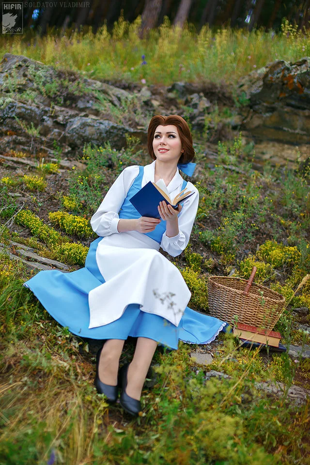 Cosplay Girl of The Week #133 (Belle)